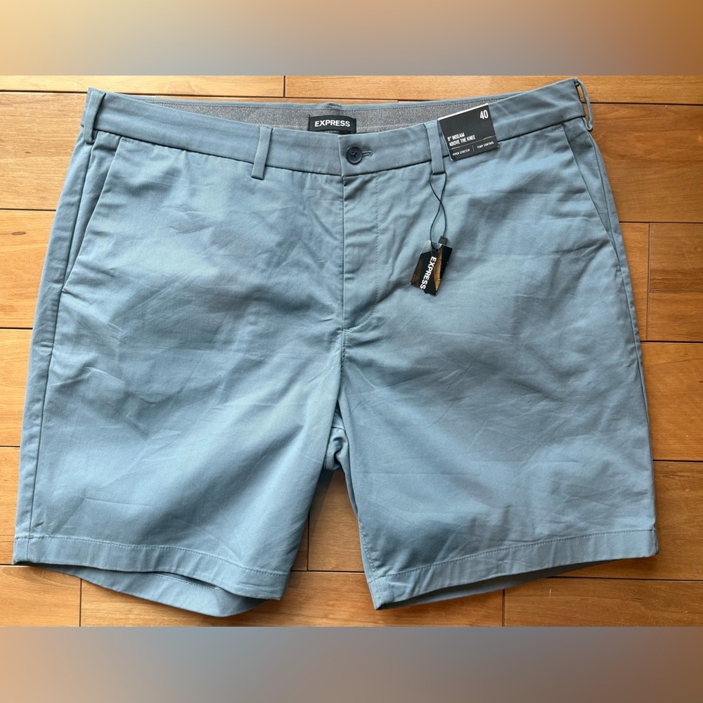 NWT Express Men’s Flat Front Shorts Size 40” Waist Blue Stretch Slim Fit Chinos